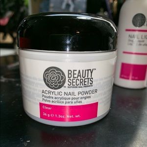 Clear acrylic powder & nail liquid